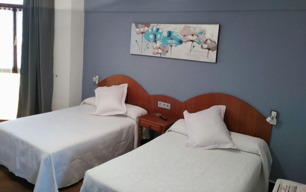 Hotel Urgain Oronoz-Mugaire Exterior foto
